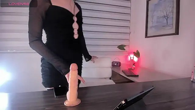 XXX chat uživo modela DemonFoxx