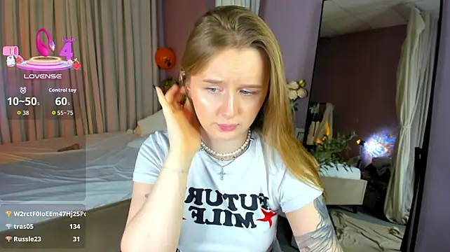 Rina_Panic élő XXX-chatje