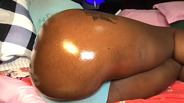 Czat XXX na żywo – choco_petite