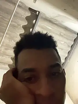 KreamKn Live XXX chat