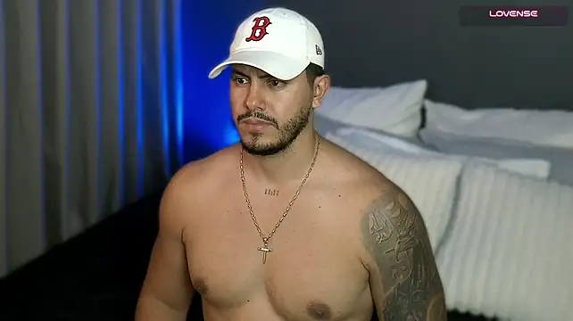 owen-piercesn Live XXX chat