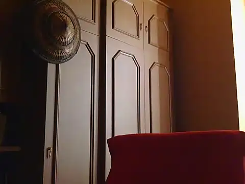 1973teachern Live XXX chat
