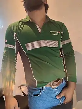 הופעת וובקאם של moreno_55lmj