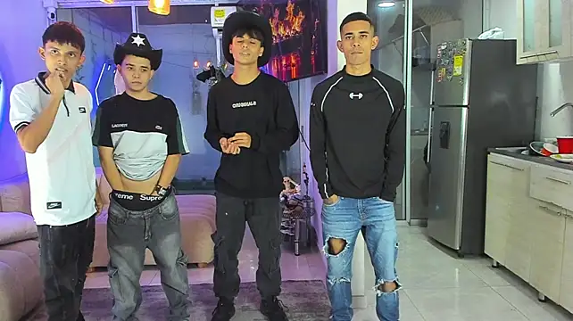 Houseofwarrios élő XXX-chatje
