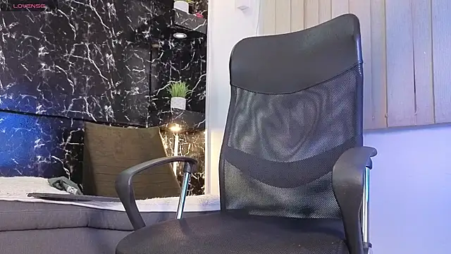 MR_EITHANn Live XXX chat