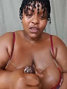 ChoklitBerryXX's Live XXX Chat