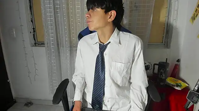 Alex_it0_ – Naživo XXX chat