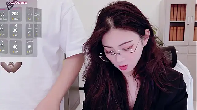 yangyang-777's Webcam Show