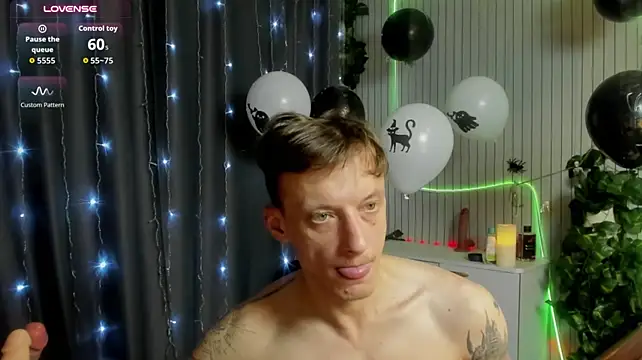 James2Inked – Naživo XXX chat