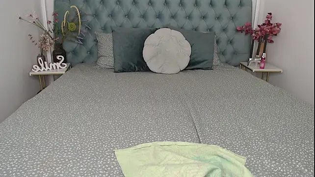 Chat +18 de Erika_bestboobs ao vivo
