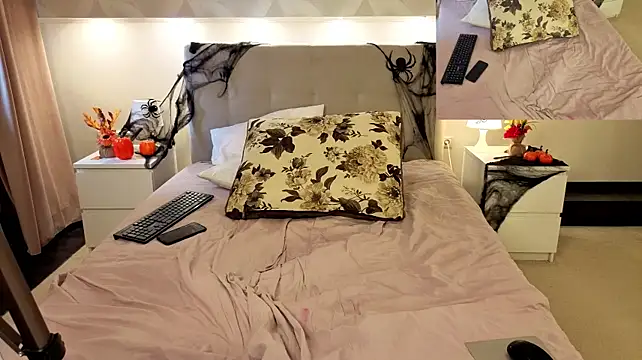 Онлайн чат XXX Adel_Williams