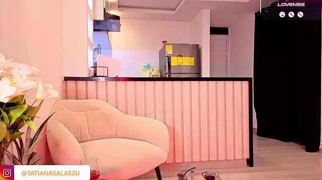 Chat +18 de tatiana_10 ao vivo