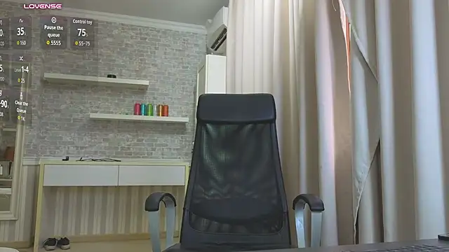 XXX chat uživo modela JonahShaw
