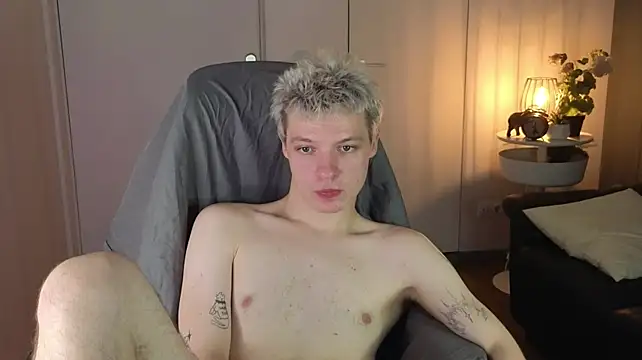 Moon_Kitt live XXX chat