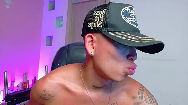Noaah_Fox Webcamshow