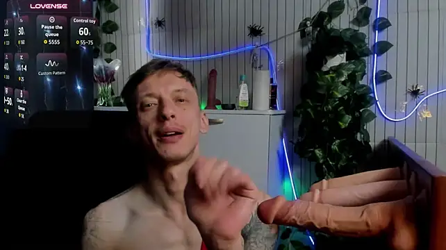 Chat XXX Live James2Inked