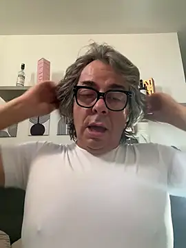 Czat XXX na żywo – monella90