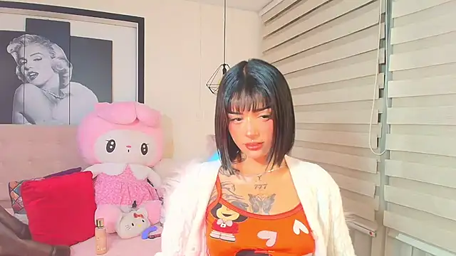 Milu_carbajal_x Show in webcam