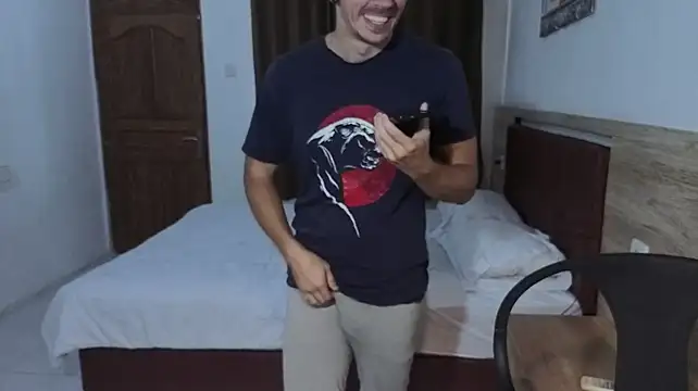 Marrymeplz Chat XXX in diretta