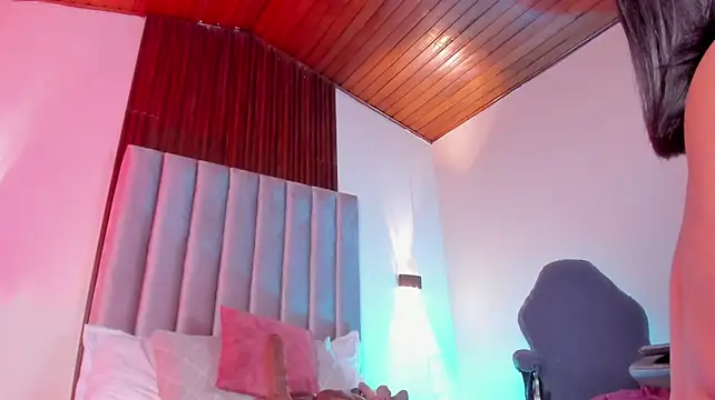 Laurenpeace23's Live XXX Chat