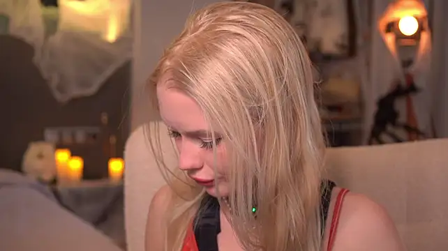 XXX chat uživo modela LexieLoree