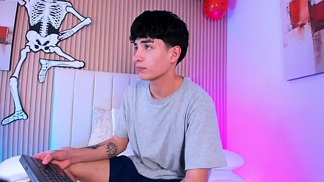 Онлайн чат XXX Filiph_Sterliing