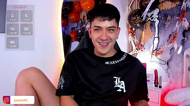 Chat XXX en directo de RyanClark_