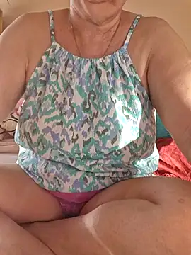 Dorina élő XXX-chatje