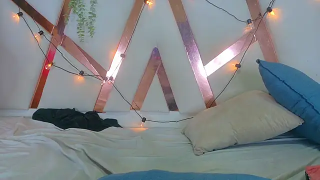 JenaCooper_ élő XXX-chatje