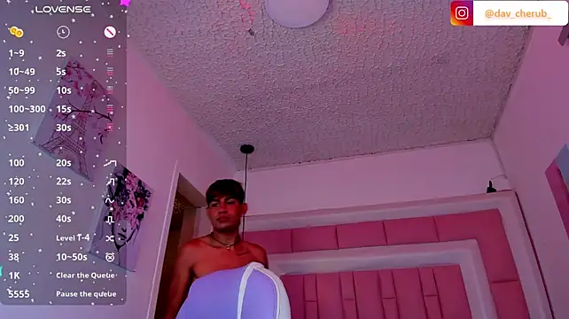 XXX chat uživo modela cherub_