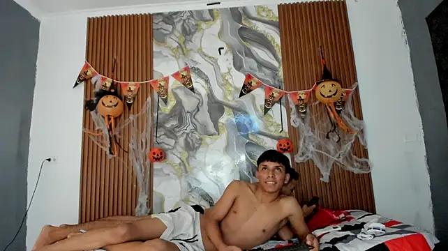 Živý XXX chat tyler_twink_boy
