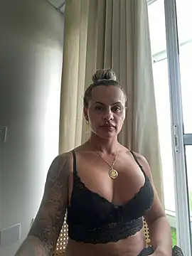 carolinecbso – Live XXX-chat