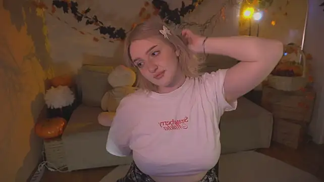 ELLIEJAY Adlı Modelin Canlı XXX Sohbeti