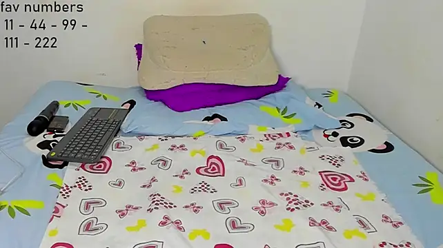 aphrodites_ass' Live XXX Chat
