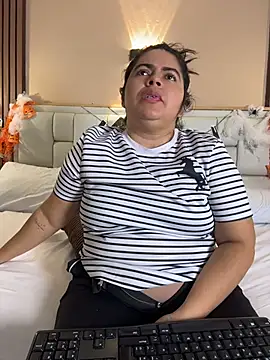samara_zen Adlı Modelin Canlı XXX Sohbeti