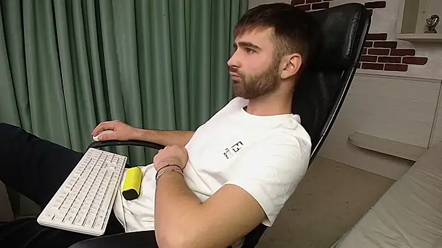KyloEast's Live XXX Chat