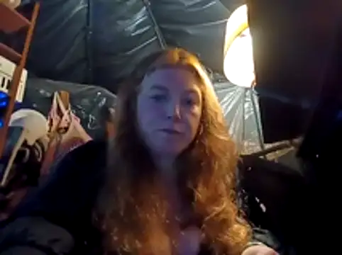 XXX chat uživo modela BettyandGold