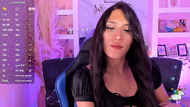 CamilaHarperr_ élő XXX-chatje
