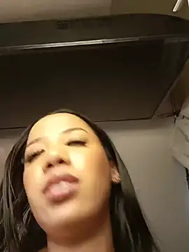 SallyWhitee 라이브 XXX 채팅