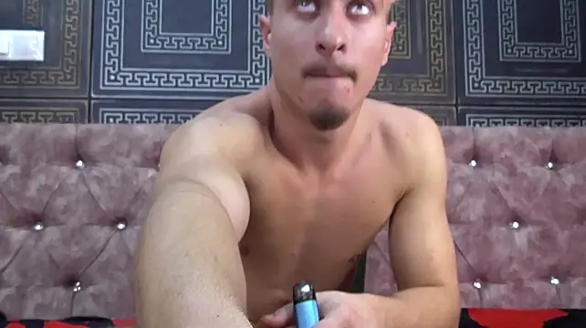 Živý XXX chat CaspianCove