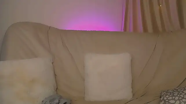 EllyColinsn Live XXX chat
