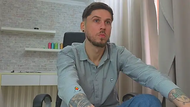 JonahShaw Live XXX-Chat