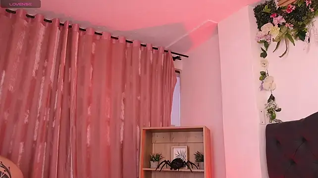 دردشة kaylee_lee الجنسية المباشرة