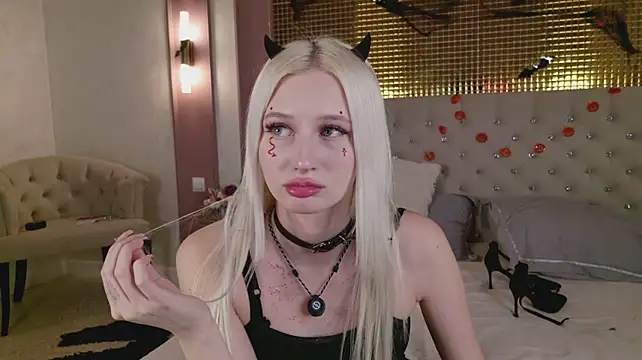 צ'אט XXX בשידור חי של ViolaTurner