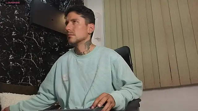 MR_EITHAN – Live XXX-chat