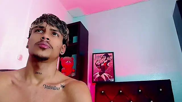 Angel_foxc13のライブXXXチャット