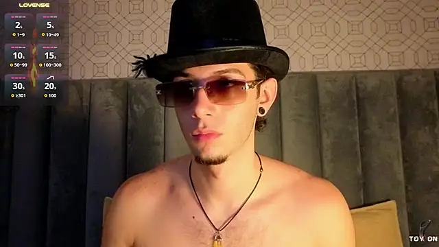 عرض كام isaacblaze_