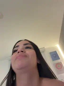 SamVega's Live XXX Chat