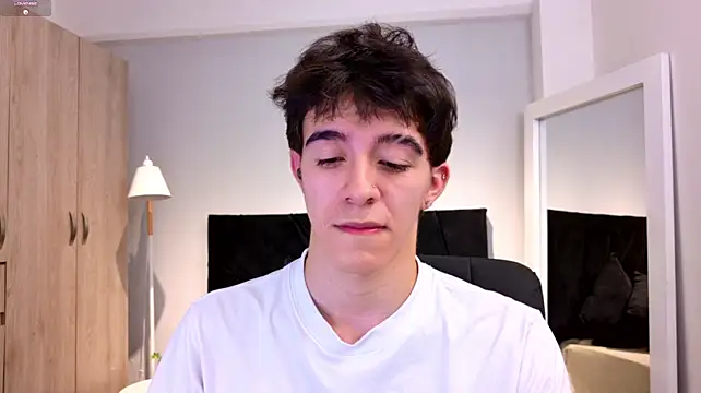 Austinboltn Live XXX chat