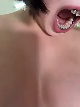 CreamPuff- Live XXX-Chat